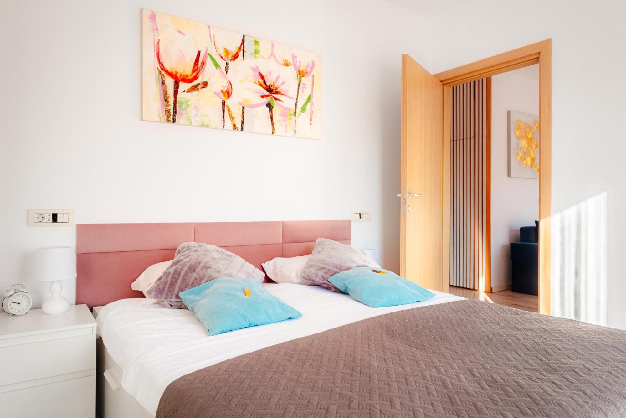 Downtown Apartment Boutique - Blue & Pink Bucureşti Ngoại thất bức ảnh